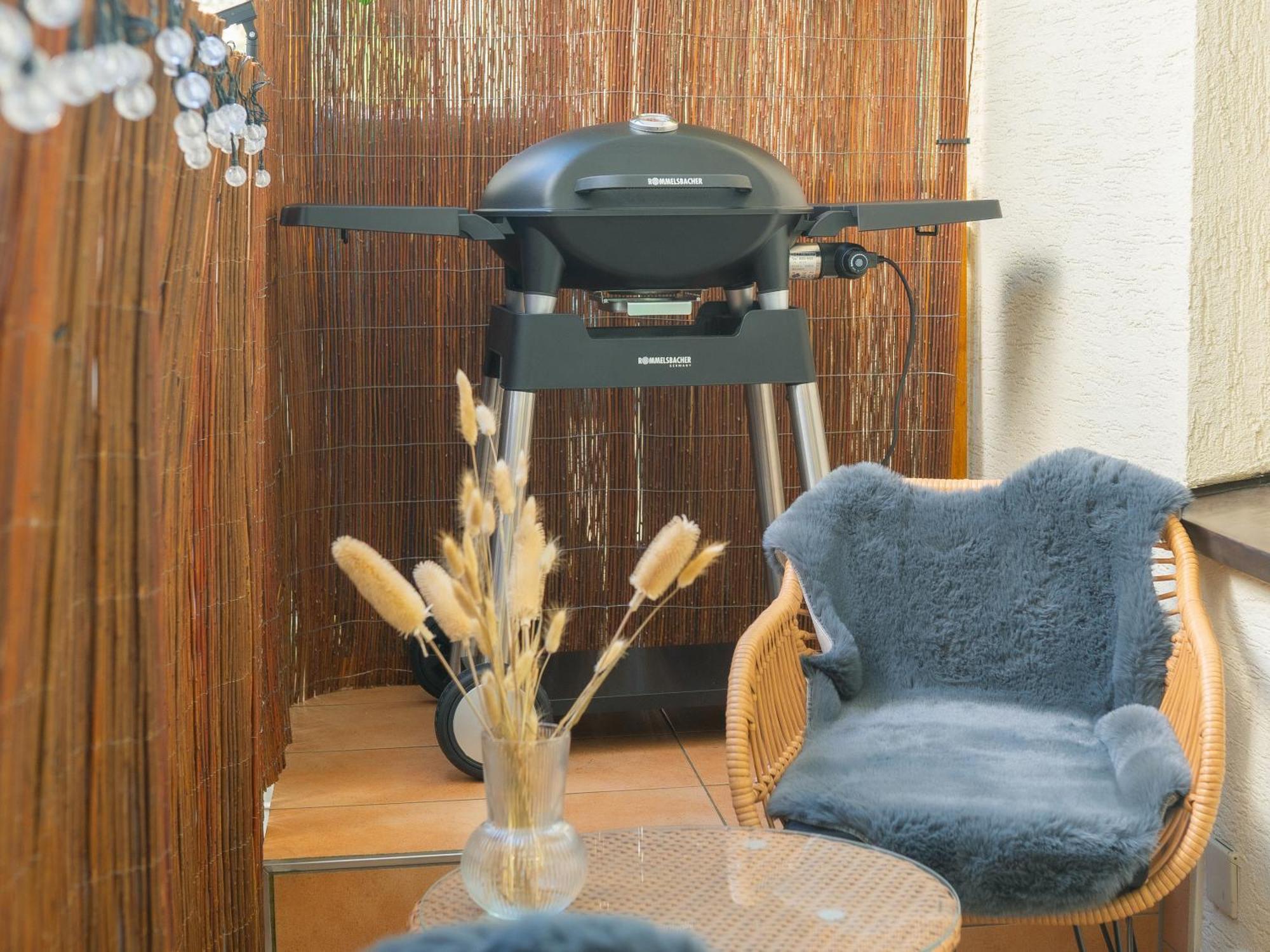 Einzigartiges Scandi Apartment - Innenstadt Mit Parkplatz, Balkon & Wlan - Perfekt Fuer Radfahrer Riedlingen Kültér fotó