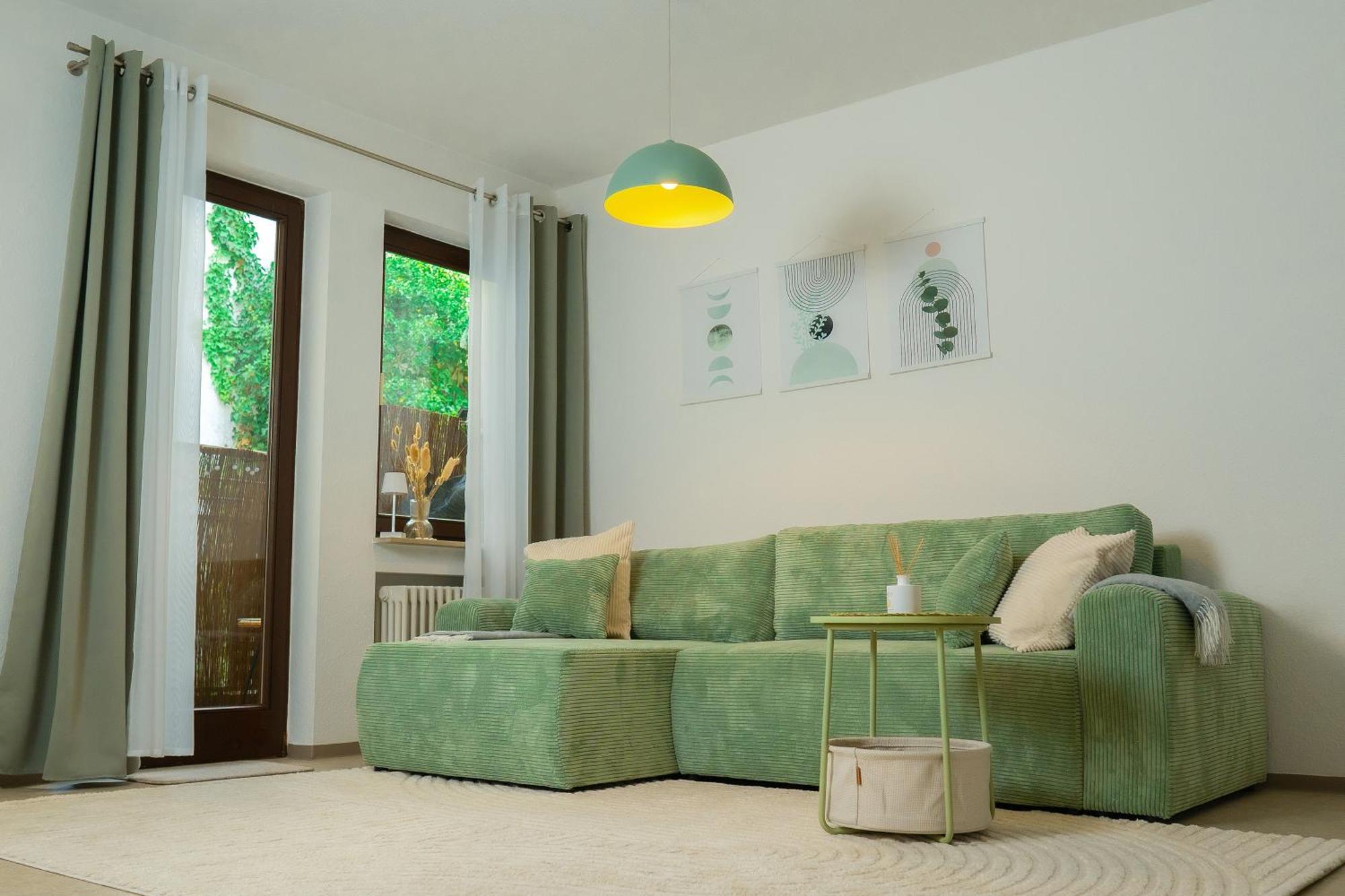 Einzigartiges Scandi Apartment - Innenstadt Mit Parkplatz, Balkon & Wlan - Perfekt Fuer Radfahrer Riedlingen Kültér fotó